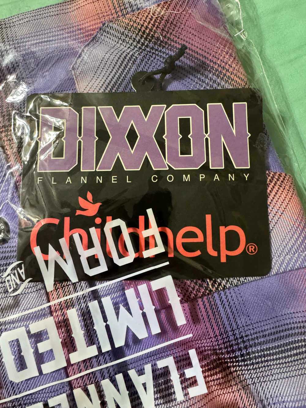 dixxon Men's Childhelp Flannel - image 4