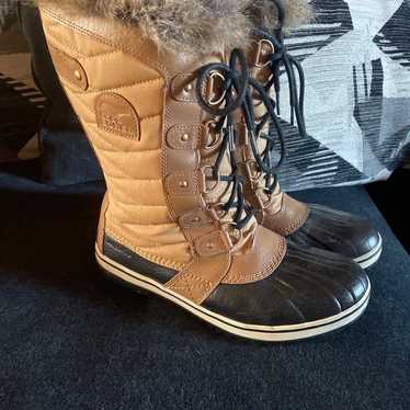 Joan of Arctic Sorel Boots