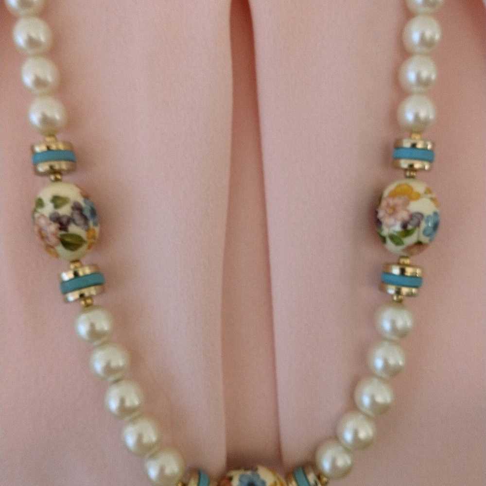 Faux Pearl and Painted Floral Bead Necklace - image 2