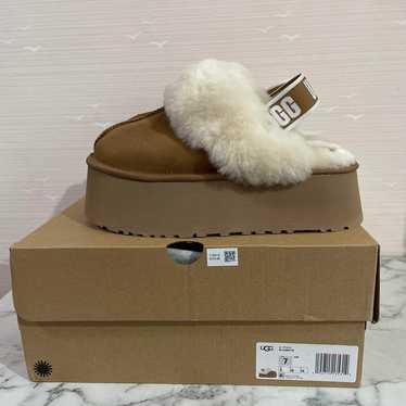 UGG Mouton Boots FUNKETTE - image 1