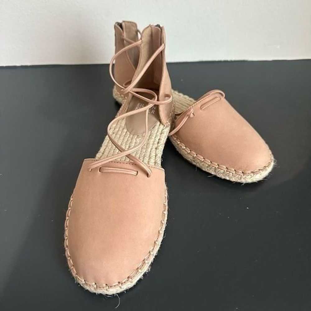 NEW Eileen Fisher Nude Pink Strappy Closed Toe Zi… - image 1