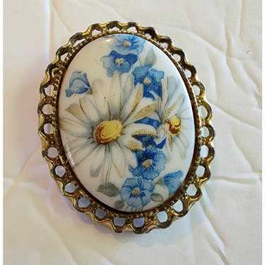 Vintage Oval White and Blue Daisy Brooch Women