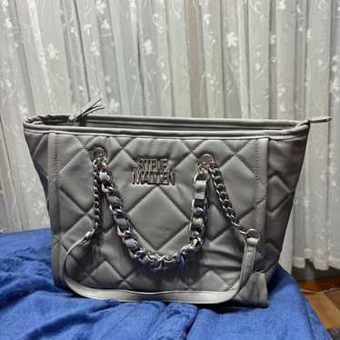 Stunning grey Steven Madden purse