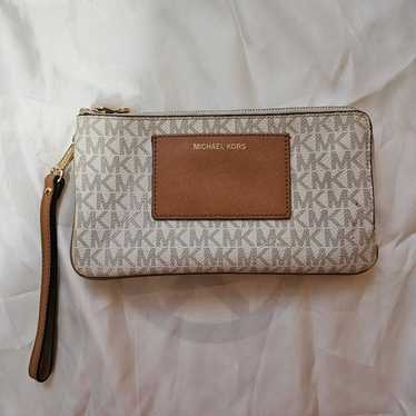 Michael Kors Bedford Wristlet