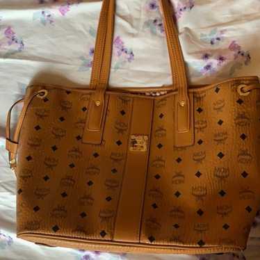 MCM Reversible Medium Tote