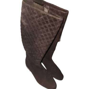 Van eli Suede Quilted Brown Boots size 7 New