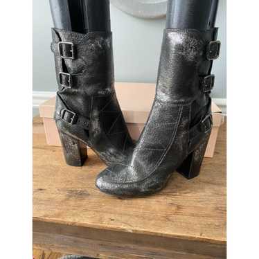 LAURENCE DECADE Crackled Silver Boots Merli $1260 