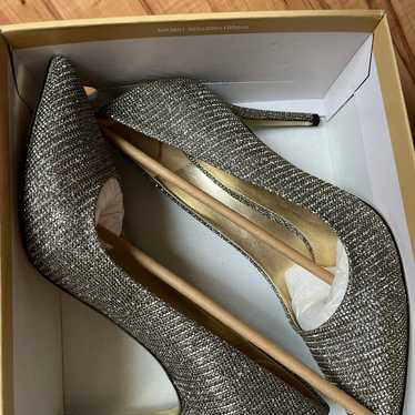 Michael kors shoes gold