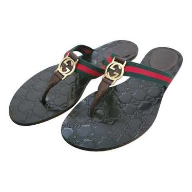 Gucci Leather flip flops