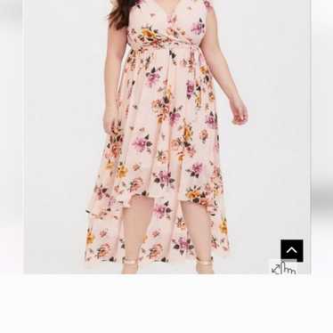 NWOT TORRID 2 Blush Pink Floral Chiffon Hi-Lo Dres