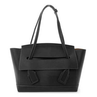 BOTTEGA VENETA Grainy Calfskin Medium Arco Black