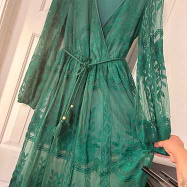 green lace dress