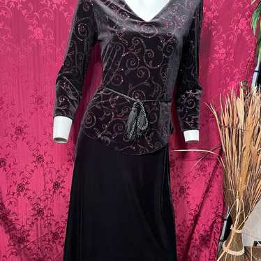 Connected Apparel Velvet dress Size 6