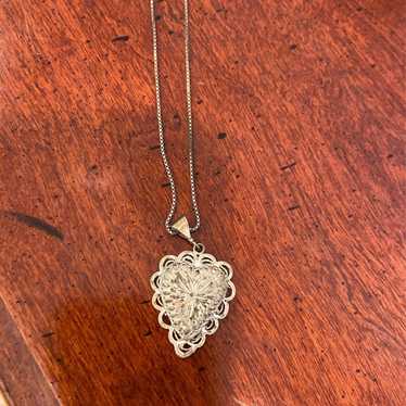 Vintage sterling silver heart necless