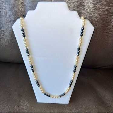 Vintage Monet Faux Gray and Cream Pearl Necklace