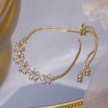 NEW 14K Gold Plated Diamond Flower Bracelet