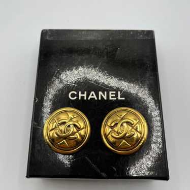 Vintage CHANEL Coco Mark Earrings Matelassé