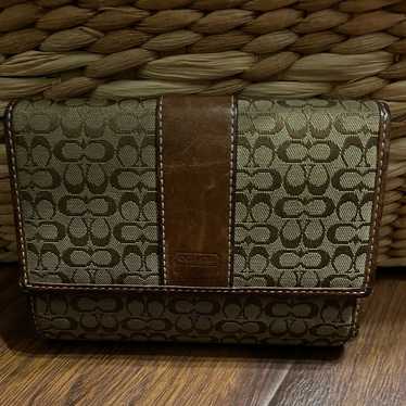 Vintage Coach trifold wallet