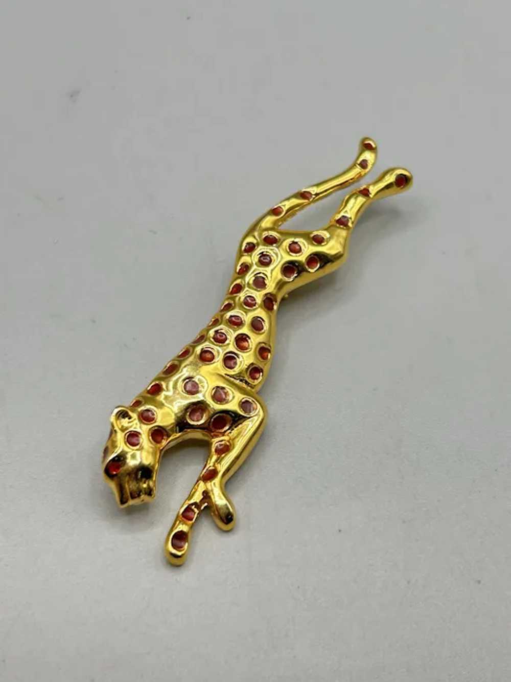 Vintage Leopard Pin Brooch Red Enamel On Gold Ton… - image 2