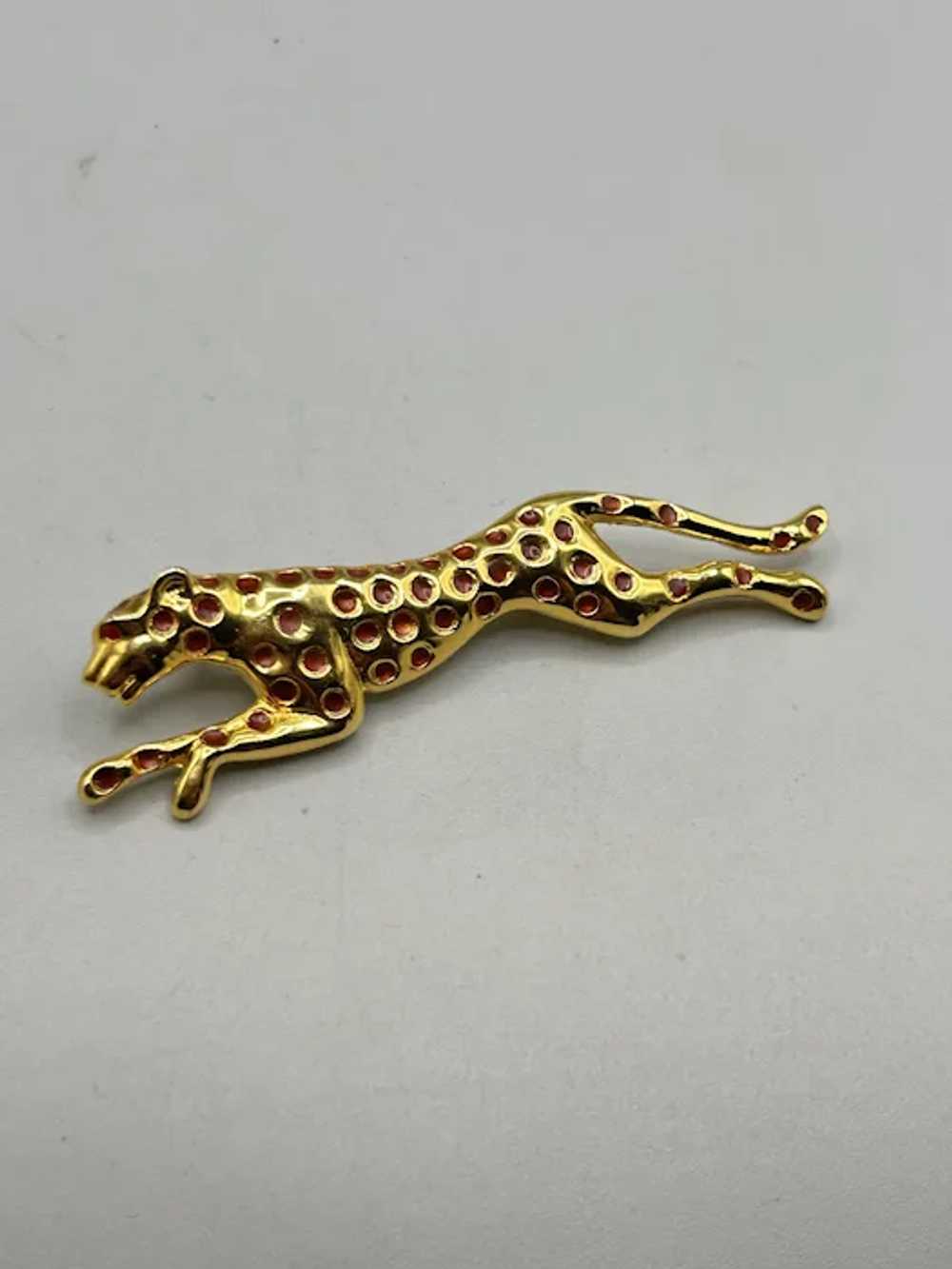 Vintage Leopard Pin Brooch Red Enamel On Gold Ton… - image 3