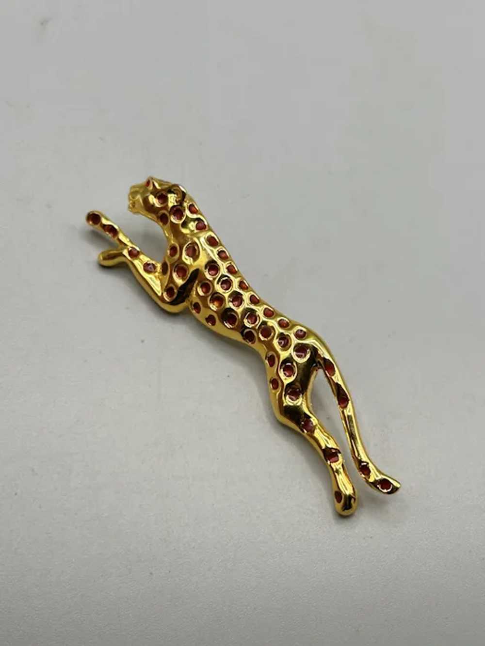 Vintage Leopard Pin Brooch Red Enamel On Gold Ton… - image 4