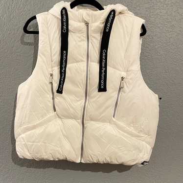 NWOT Calvin Klein Puffer Vest Jacket White & Black