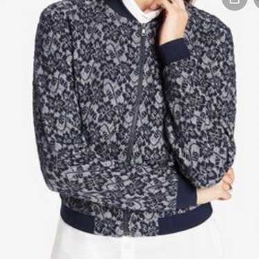 BcbgMaxAzria stunning jacket