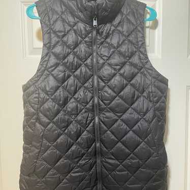 Athleta Whisper Featherless Puffer Vest