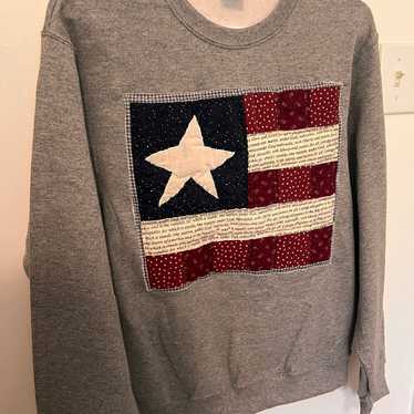 American flag pullover size small