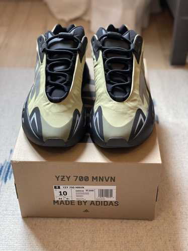 Adidas × Kanye West YEEZY 700 MNVN