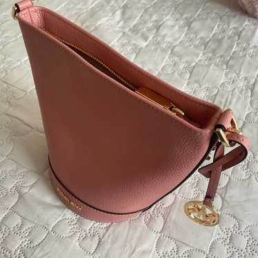 crossbody