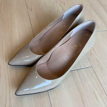 Diana Pumps Beige DIANA High Heels