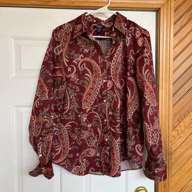 Women’s Paisley Chaps No Iron Button blouse