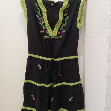 Embroidered Sleeveless Dress - Black