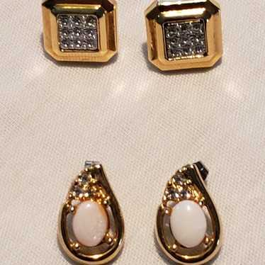 Lot of two sets of pierced vintage earrings 1980's