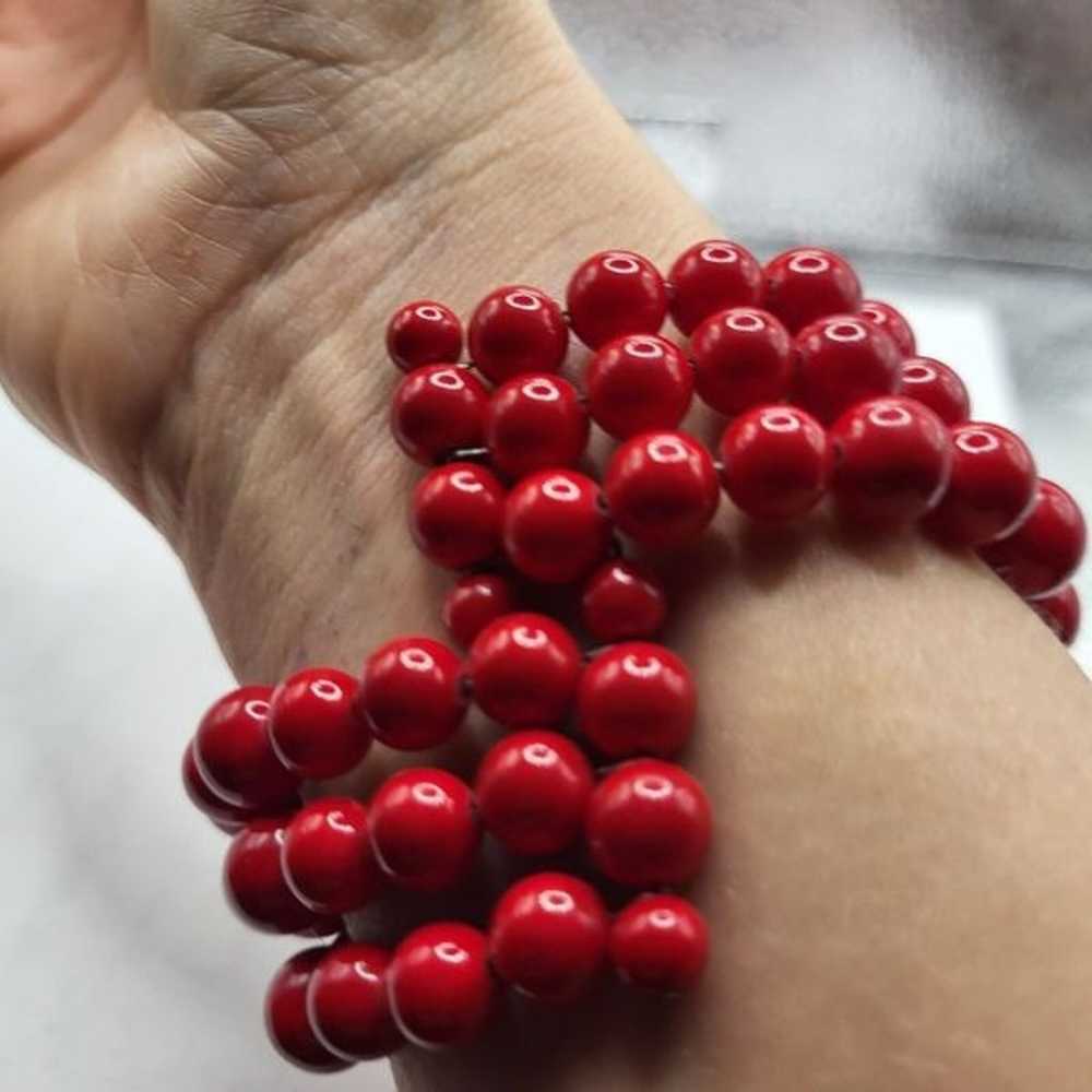 Vintage Triple Strand Red Beaded Wrap Bracelet - image 5