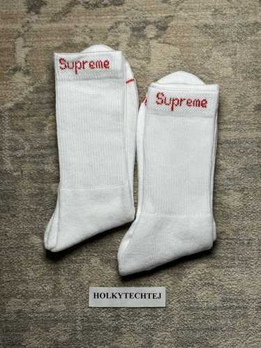 Supreme Supreme Hanes Socks - 2x Pairs