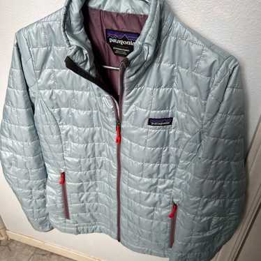 Patagonia nano puff jacket