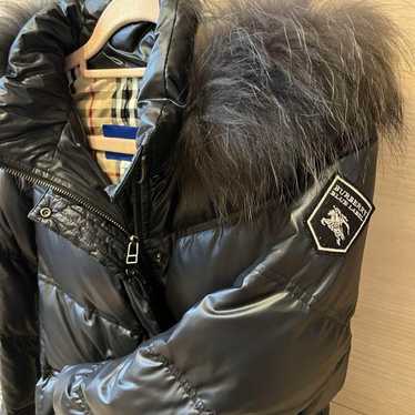 BURBERRY BLUE LABEL ブラックダウンジャケット　38 M BURBERRYBLUE LABEL ファー付ダウンコート M 38 黒
