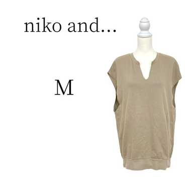 niko and... Nico and Beige Knit Sweater size M