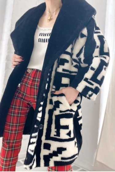 euro faux fur graphic coat