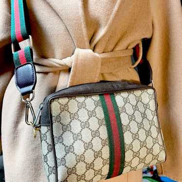 Gucci authentic vintage crossbody bag