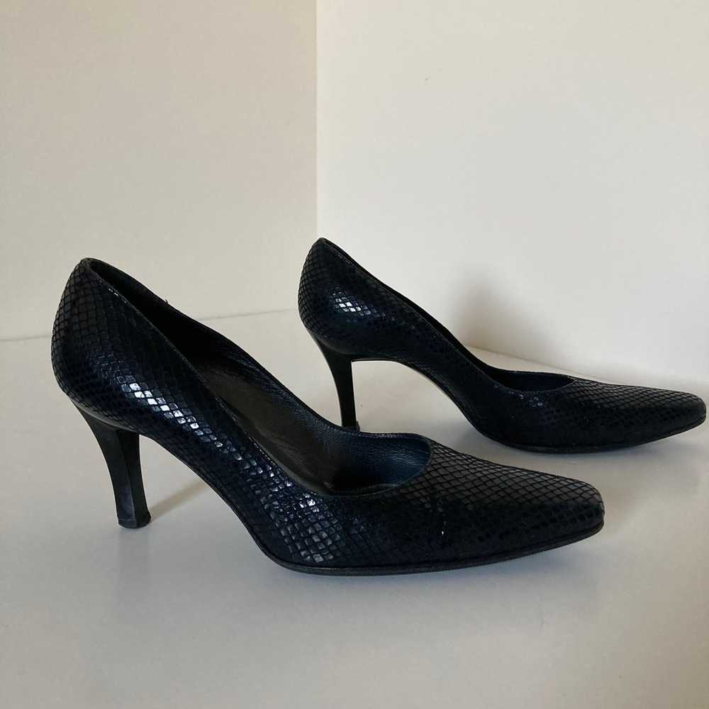 Stuart Weitzman Black Scale Like Pointed Kitten H… - image 1