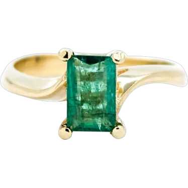 Classic Emerald Solitaire Ring in 14k Yellow Gold