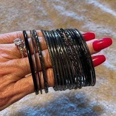 Set of 18 vintage metal bracelets