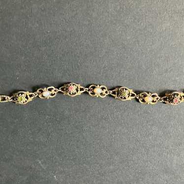 Vintage gold tone rhinestone bracelet