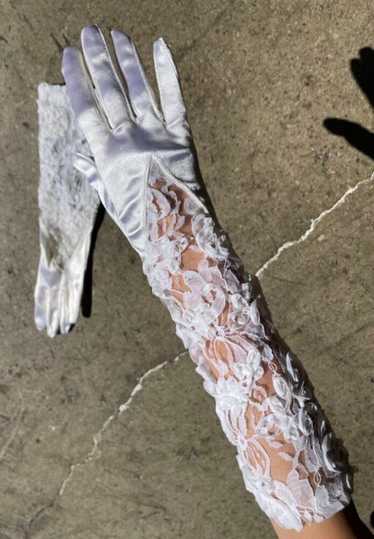 80s Stretch Lace White Satin Gloves