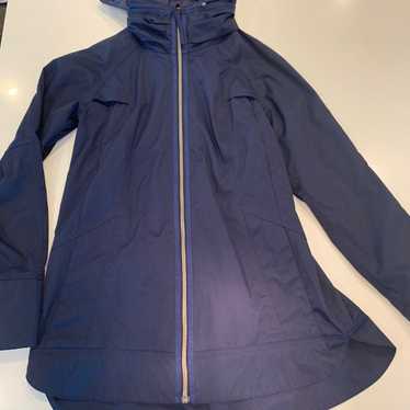 EUC Lululemon Fo Drizzle rain jacket