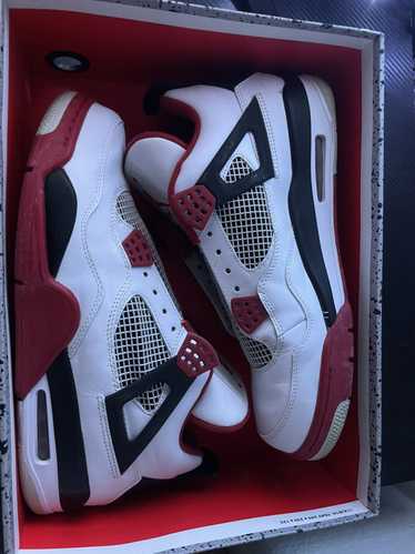 Jordan Brand Jordan 4 Retro Fire Red (2012)