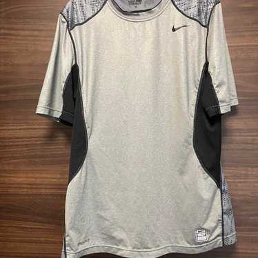 NIKE PRO COMBAT T-shirt Pro Combat XL size.